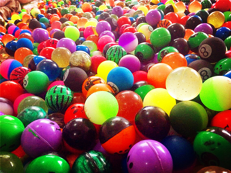 包邮45号弹力球二元扭蛋机夜光西瓜卡通儿童玩具弹弹球玩具球