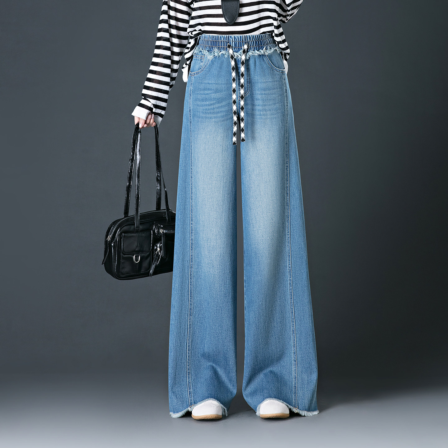 浅蓝色阔腿牛仔裤女2026新款春季大码女裤宽松胖mm200斤直筒裤子