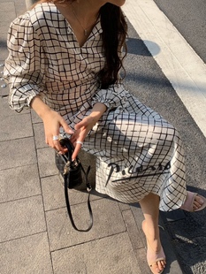 真丝收腰显瘦连衣裙女 气质款 牛货 无D推荐 气质优雅格子V领长袖