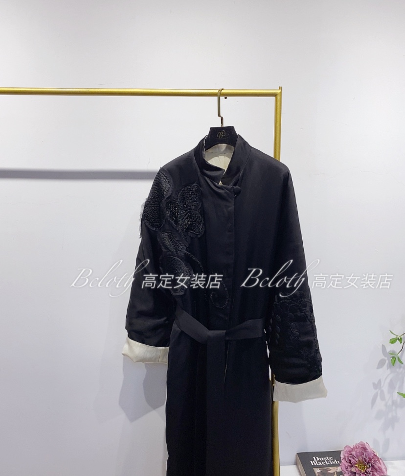 设计师款 秋冬新款高端进口面料高定刺绣亚麻醋酸天丝夹棉大衣 女