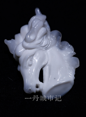 非遗克拉玛依金丝玉雕刻
