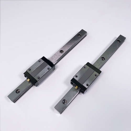 IKO直线轨道滑块  LWES 15 C1 R220/M4