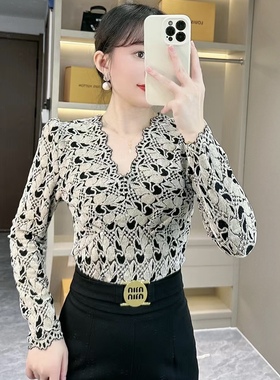 【堂家】蕾丝22058秋装长袖V领T恤上衣泉熙正品女装