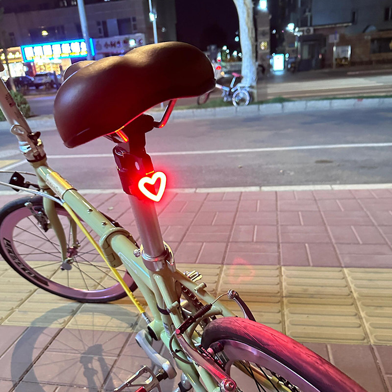 小布自行车尾灯夜骑警示公路山地车爱心流水灯单车后灯骑行装备