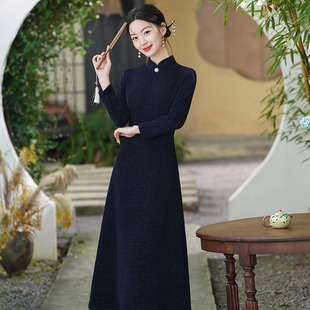深蓝色国风新中式秋季长袖改良旗袍2026新款女复古妈妈连衣裙冬装