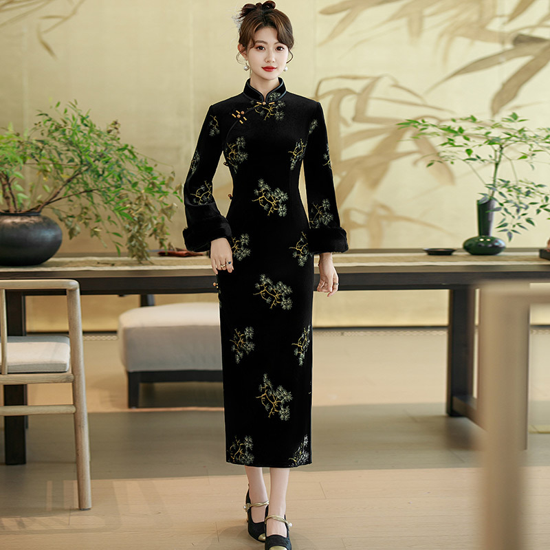 黑色加绒加厚冬装国风新中式长袖旗袍2025新款年轻款女复古秋冬季