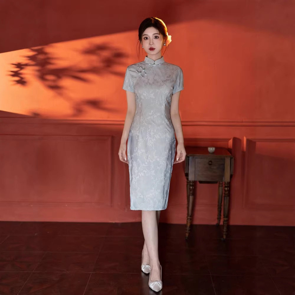 新中式旗袍女2026年新款春季紫色气质日常可穿修身改良连衣裙中长