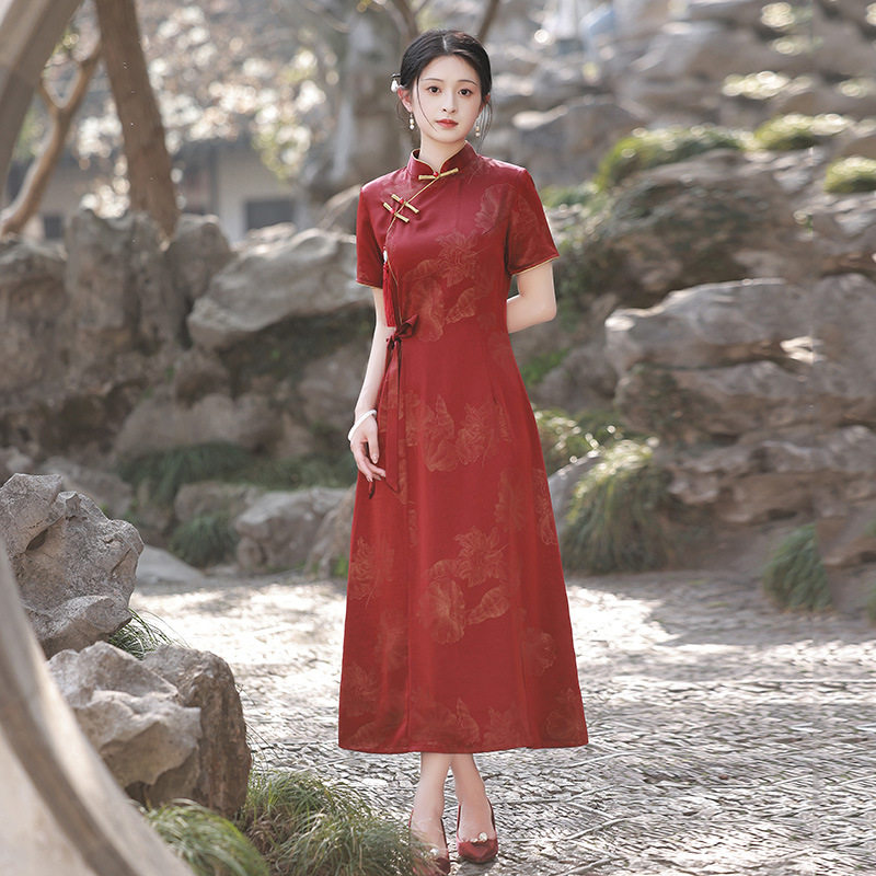 红色显瘦妈妈装奥黛国风新中式改良旗袍2026新款女复古连衣裙