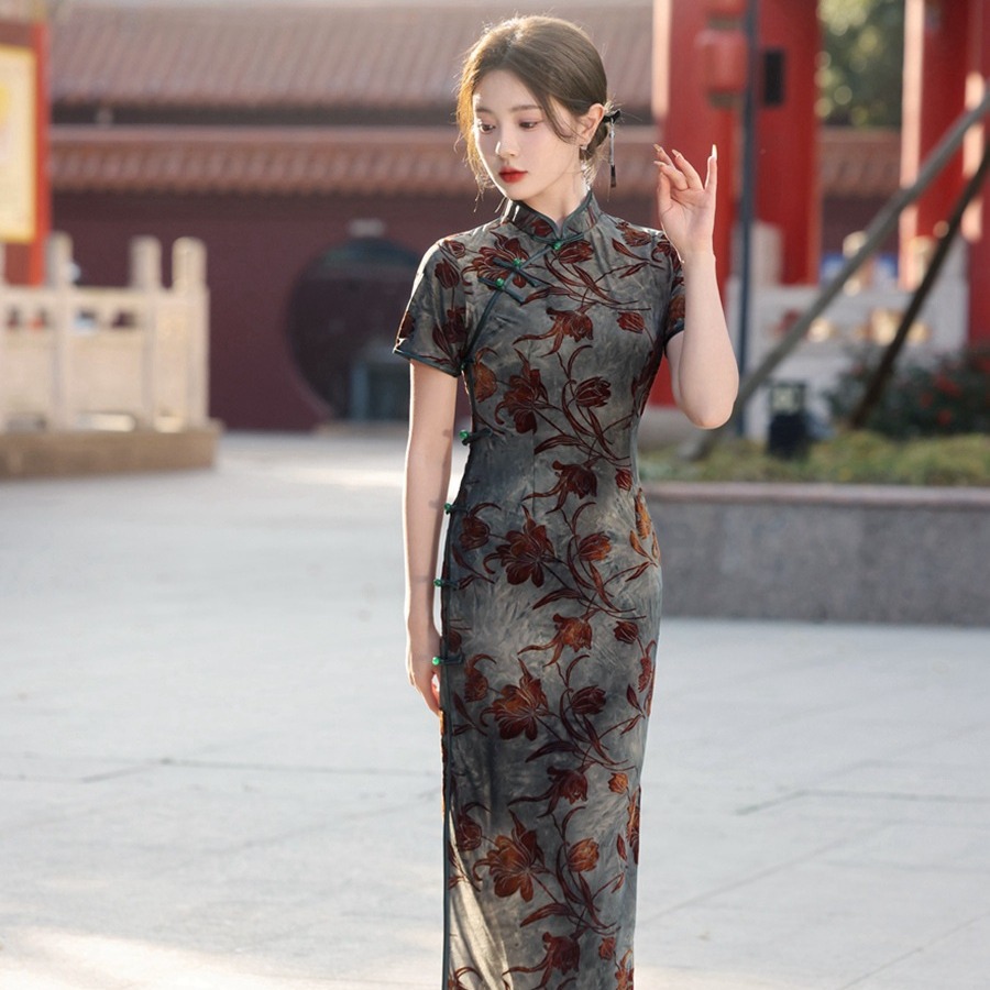 老上海长款旗袍25春秋季新款新中式年轻款墨绿气质短袖国风连衣裙