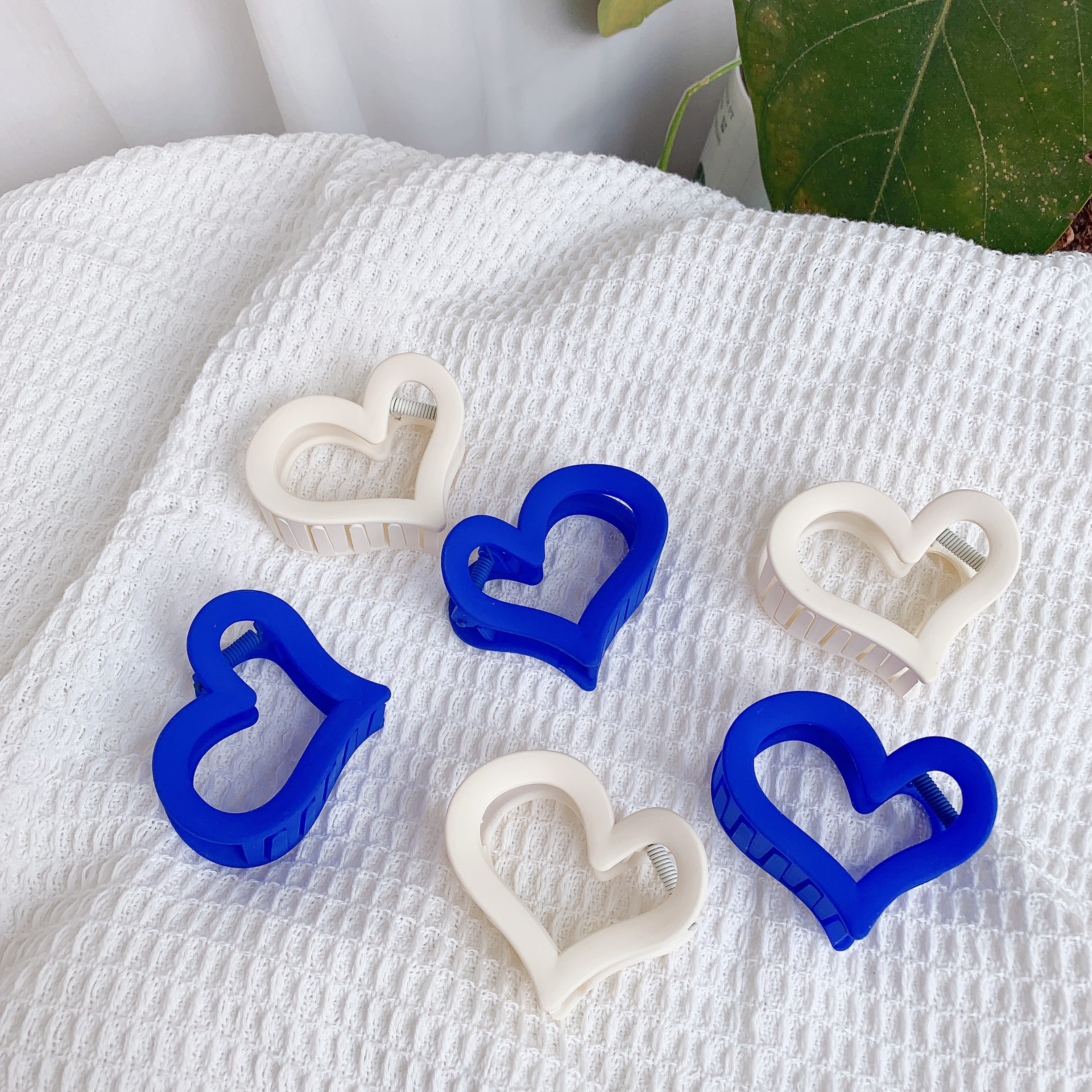 磨砂爱心韩版抓夹简约发夹