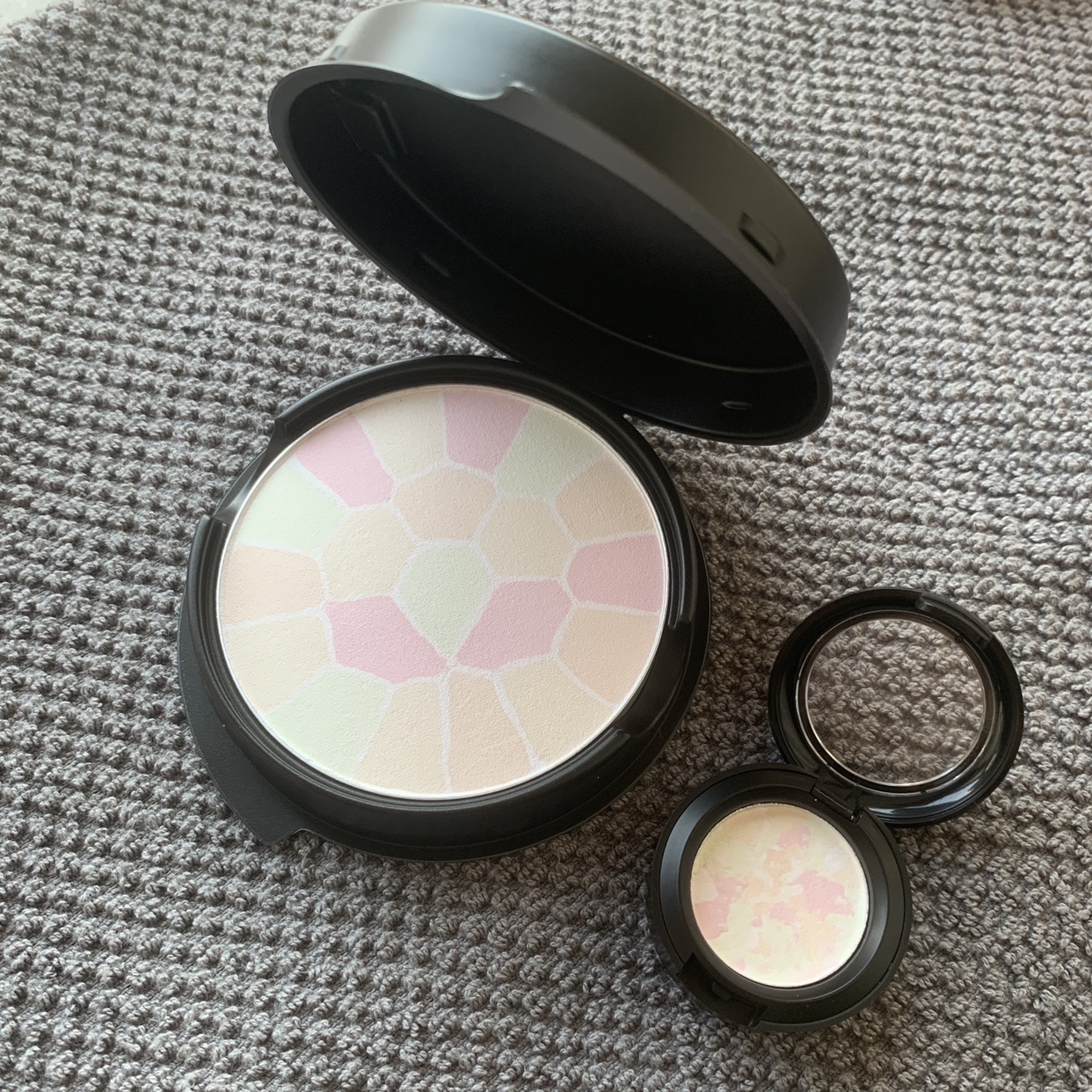 e大饼分装雅莉格丝elegance欢颜蜜粉饼小样压盘试色定补妆散粉