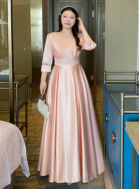 2026新款缎面大码伴娘服粉色气质显瘦高级感小众姐妹伴娘团礼服