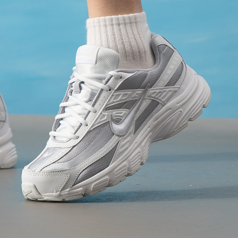 Nike/耐克男女跑步鞋老爹鞋