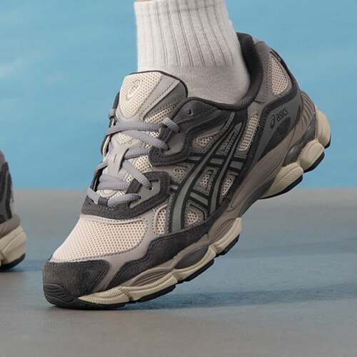 Asics/亚瑟士 GEL-NYC减震防滑回弹男女休闲跑鞋1201A789-250