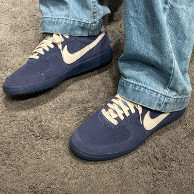 耐克耐磨低帮蓝色板鞋