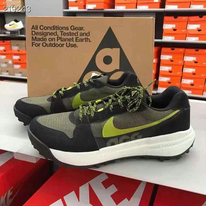 Nike耐克男女磨户外运动休闲鞋