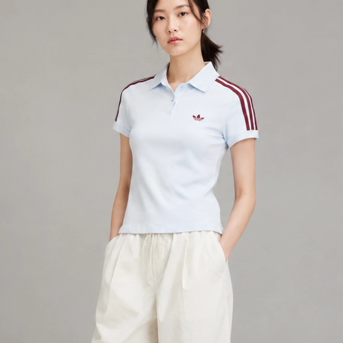 阿迪达斯短袖T恤女款蓝色
