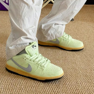 Nike/耐克 Dunk SB Low 舒适百搭低帮板鞋男女同款绿色HQ1626-300