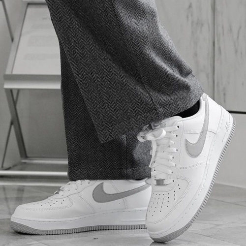 Nike/耐克男子低帮白绿板鞋