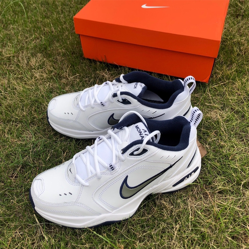 老爹鞋复古Nike跑步鞋