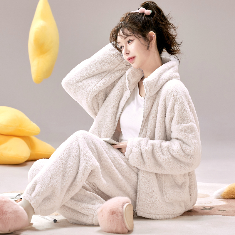 睡衣套装加厚加绒可外穿法兰绒家居服秋冬暖绒保暖可爱睡衣女士