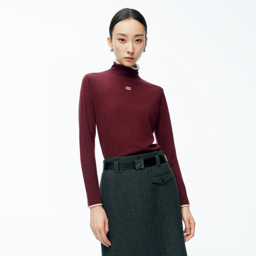 婉甸2025年冬季新品安可拉红/岩石灰毛织打底衫1244W33GS3