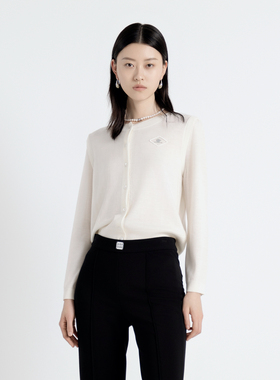 婉甸2025年秋季新品经典白/霞光粉毛织开衫1243W01DZ1