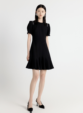 婉甸2025年秋季新品耀石黑短袖连衣裙1243N03DY2