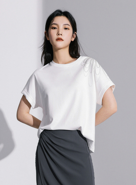 婉甸2025夏季新品云白色短袖T恤圆领绣花短袖1242T22RS4YX