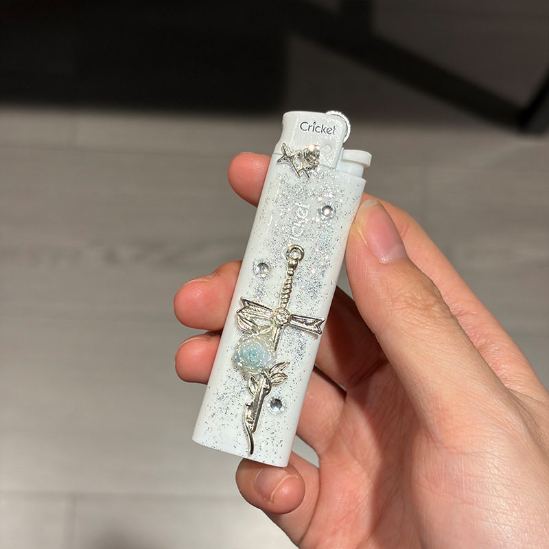 正版草蜢Cricket一次性打火机酷帅创意手作明火打火机送男友礼物