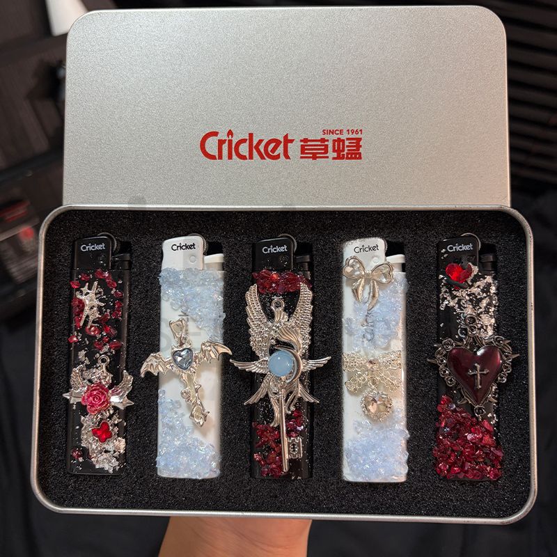 新款Cricket草蜢正品碎钻帅酷创意明火打火机原创手作送男友礼物