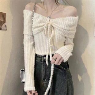 辣妹挂脖一字领露肩毛衣女秋冬新款高级感软糯针织打底衫短款上衣