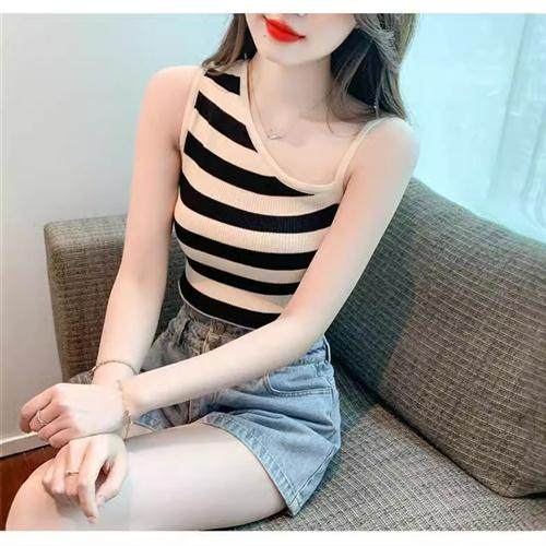 美式斜肩吊带小背心女内搭夏季辣妹穿搭独特别致无袖针织上衣