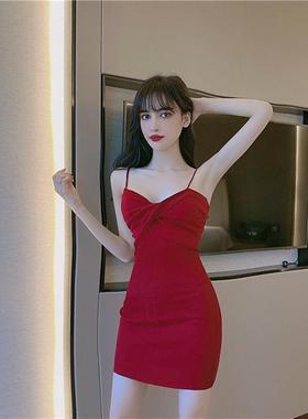 可甜可盐茶歇法式赫本风初恋小个子辣妹红色吊带连衣裙子女夏季装