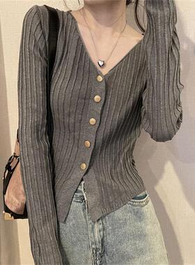 慵懒风舒适灰色针织衫秋季2024新款开衫单排外套长袖显瘦短款上衣