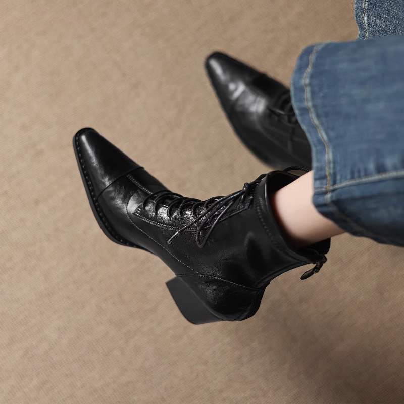 小众复古真皮尖头系带马丁靴