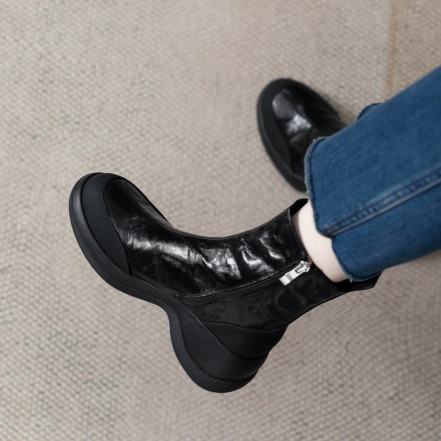 小个子英伦风厚底马丁靴女