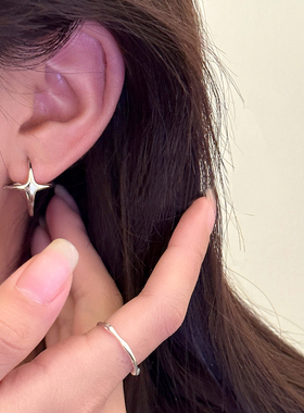 S925银针光面星星耳扣女2025新款小众设计高级感轻奢气质耳环耳钉