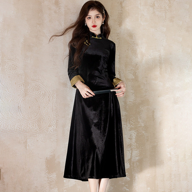 2026春季新款中国风丝绒拼色长款黑色旗袍女装少女改良连衣裙A版