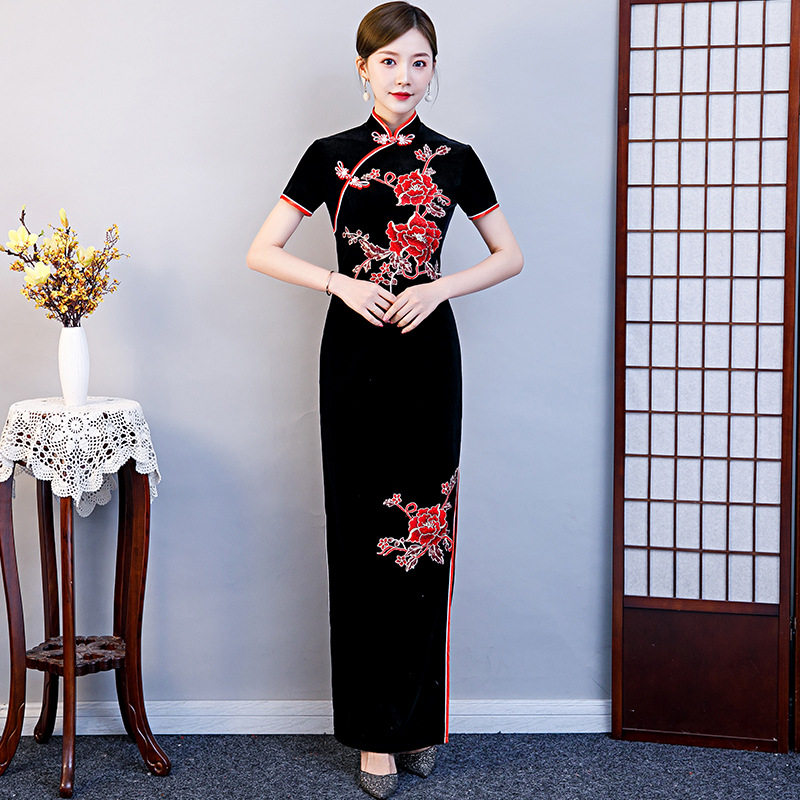 日常中国风金丝绒走秀旗袍大花改良连衣裙修身优雅礼仪演出服大码