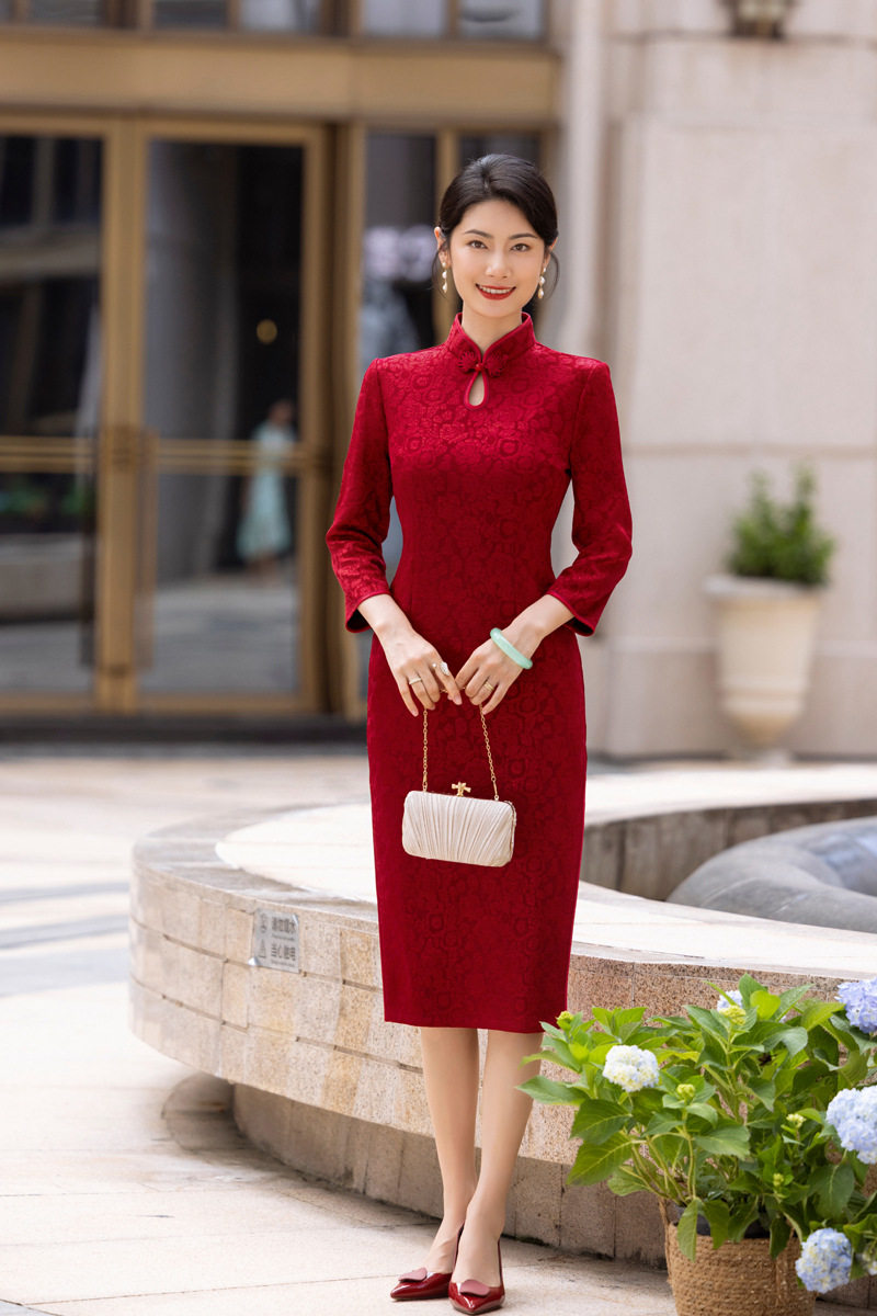 改良旗袍妈妈2025年新款女秋季参加婚礼婚宴连衣裙喜婆婆礼服结婚