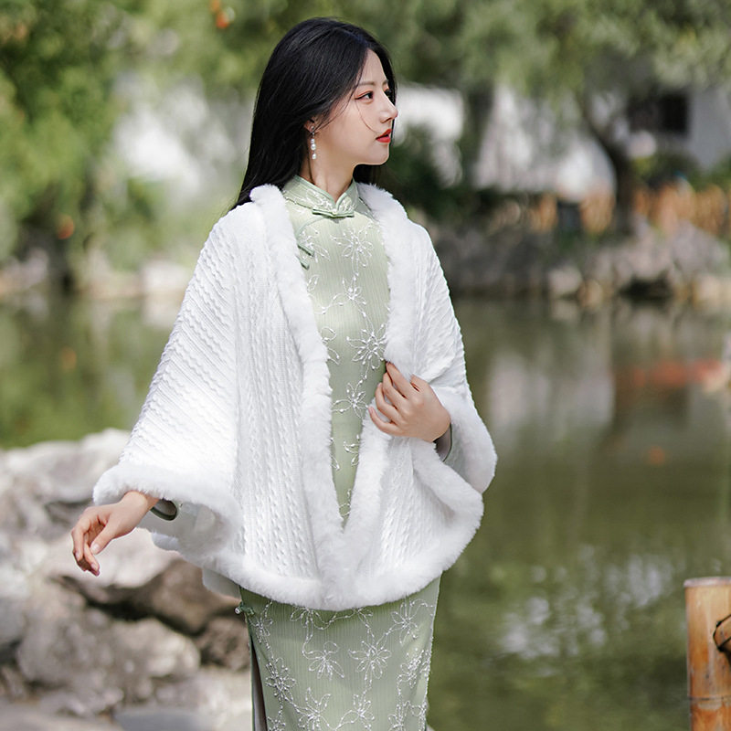 秋冬季时尚女式百搭旗袍披肩小香风贵妇加绒针织披肩宴会礼服披肩