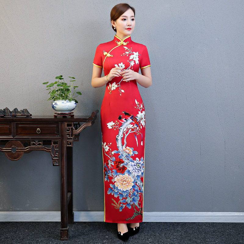 旗袍夏季2026新款女改良端庄大气红色传统长款妈妈装走秀礼服妈妈