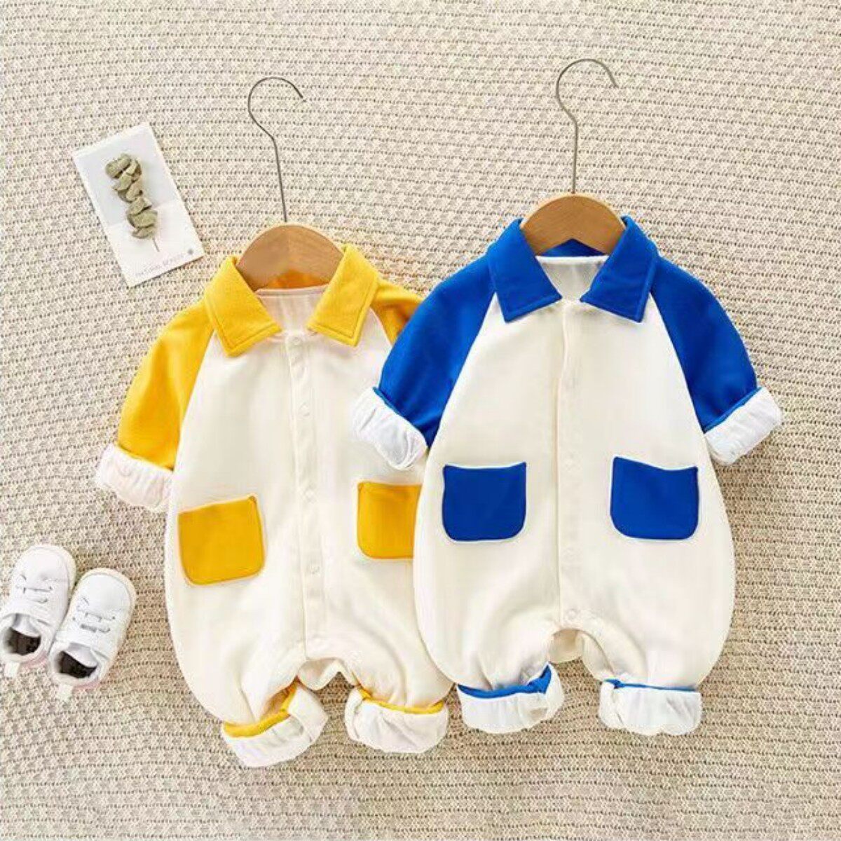 婴儿春秋衣服卡通可爱宝宝加绒连体衣男女宝宝爬爬服外出抱衣哈衣