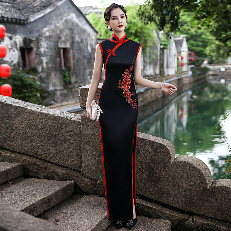 高端走秀旗袍2026年新款改良中老年模特舞台演出服长款优雅中国风