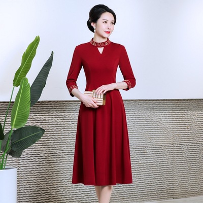 春季新款婚礼中老年妈妈装女高贵喜婆婆服装婚宴礼服连衣裙红旗袍
