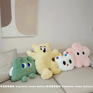 2026年新款床头专用多巴胺抱枕飘窗装饰靠枕沙发客厅玩偶公仔摆件