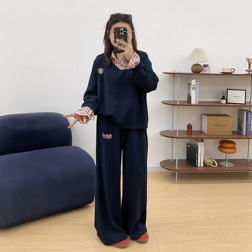 宛宛大码女装学院风假两件美式200斤胖mm格纹拼接卫衣带卫裤套装