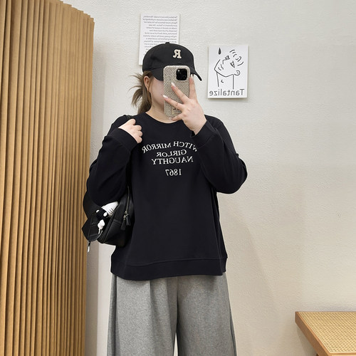 宛宛大码休闲字母印花正肩长袖卫衣女胖MM宽松长袖T恤打底衫上衣