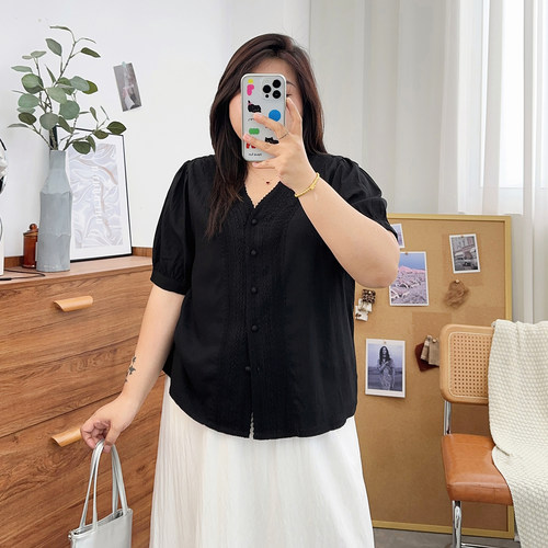 宛宛V领拼接花边短袖开衫